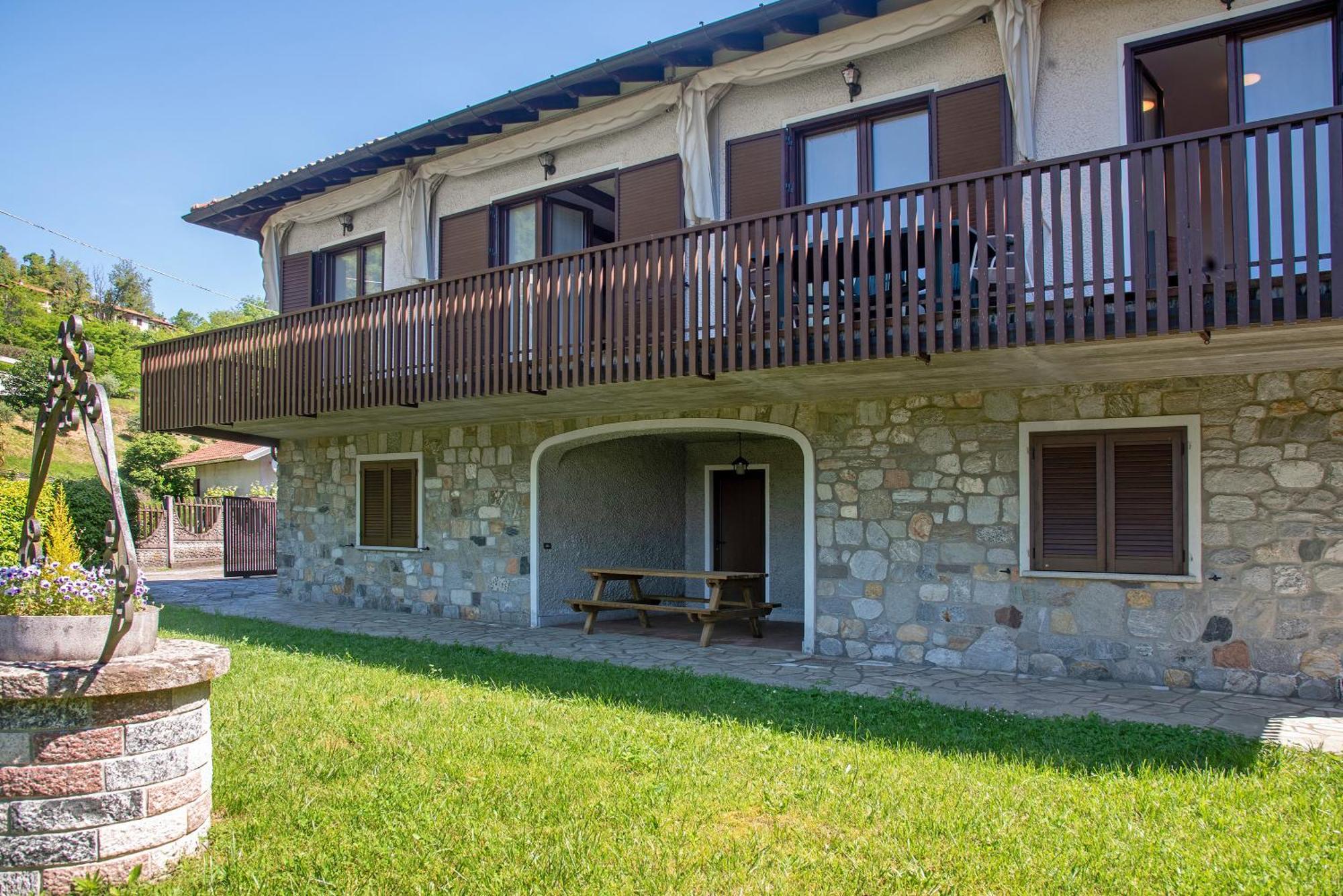 Villa Olga Lago Maggiore Castelveccana Exterior foto